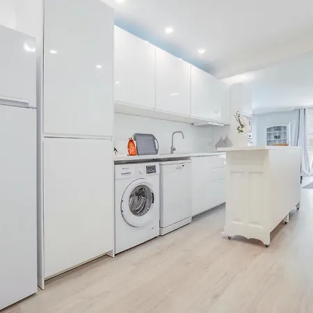 Appartement Awesome In With Kitchen *