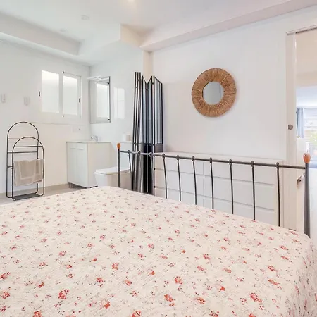 Awesome In With Kitchen Apartman *